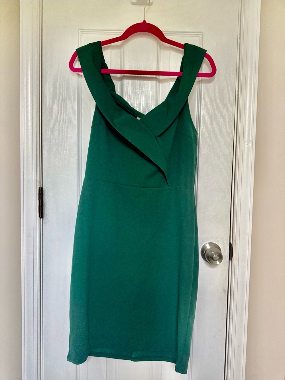 Charlotte Russe Deep Green V-Neck Midi Sheath Dress